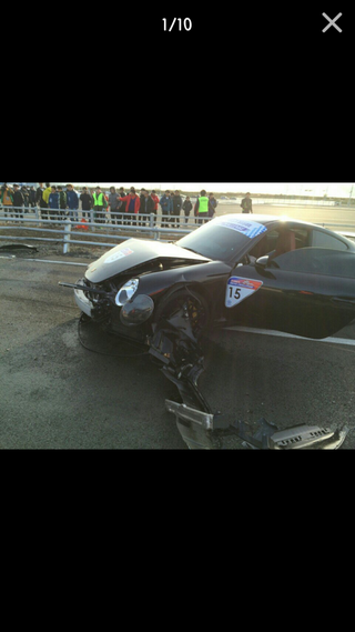 Illustration for article titled 900HP 997 Turbo Crashes During a Drag Race